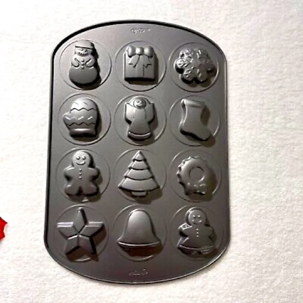 WILTON 2x christmas cookie shapes pan